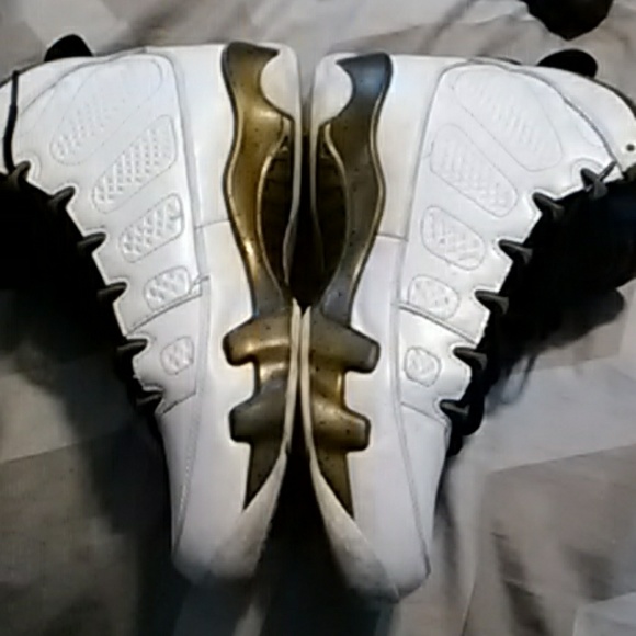 JORDAN 9S "STATUE" WHITE BLACK OLIVE GREEN - Picture 2 of 3